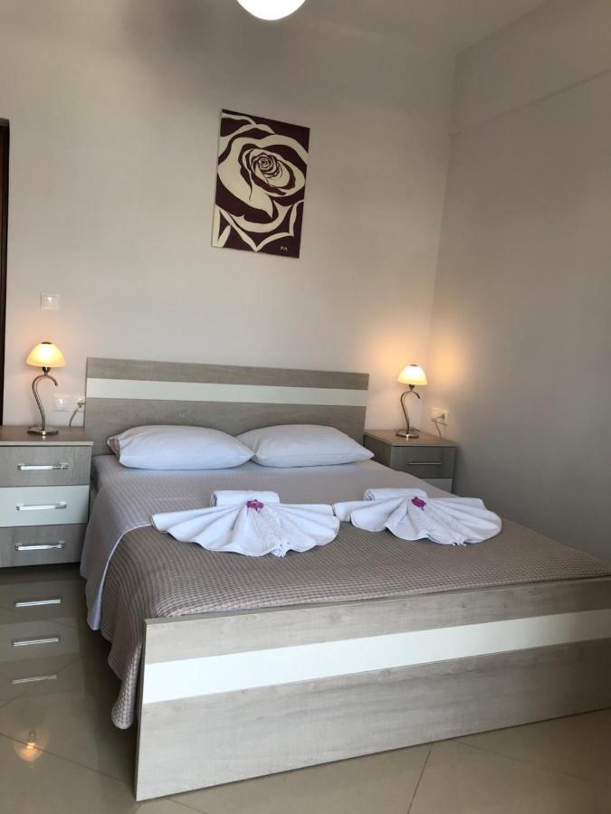 Erdeti Boutique Hotel Sarandë エクステリア 写真
