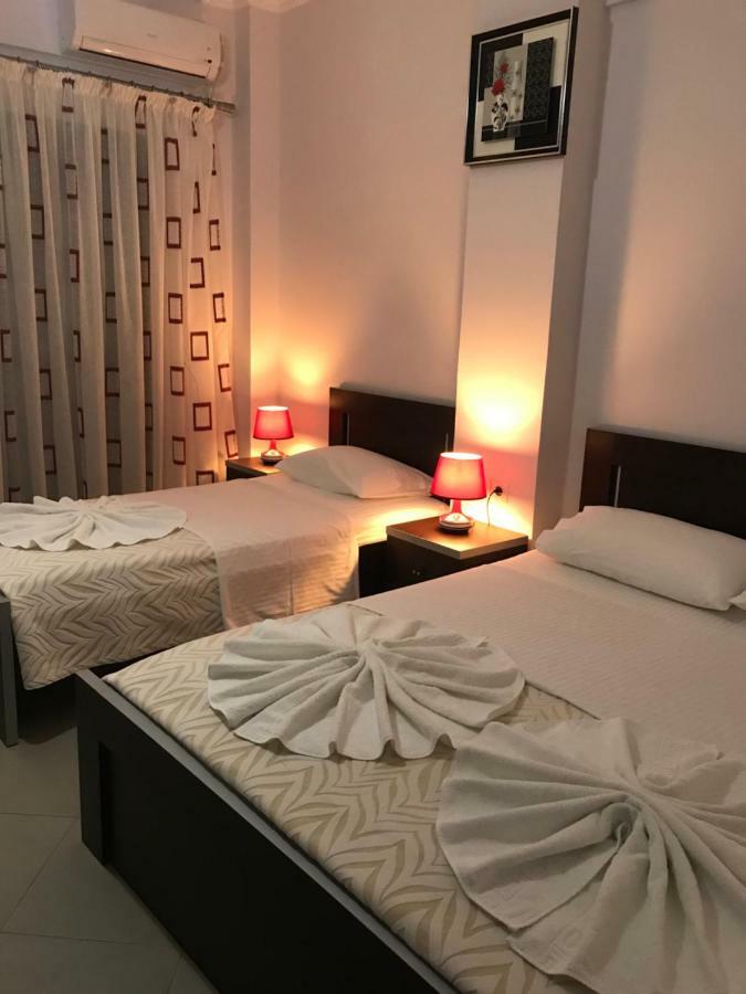 Erdeti Boutique Hotel Sarandë エクステリア 写真